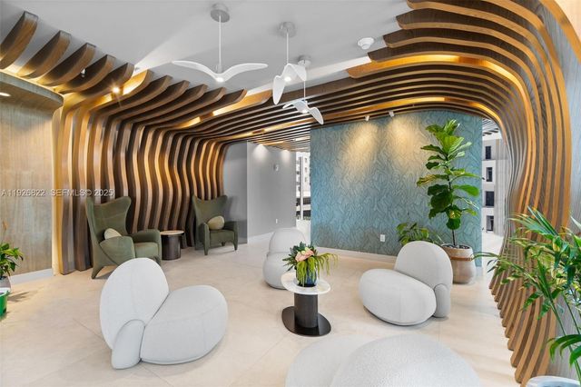 700 NE 24 4607, Miami, FL 33137