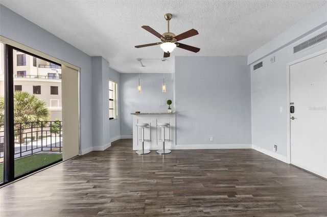 2109 BAYSHORE BOULEVARD 205, Tampa, FL 33606