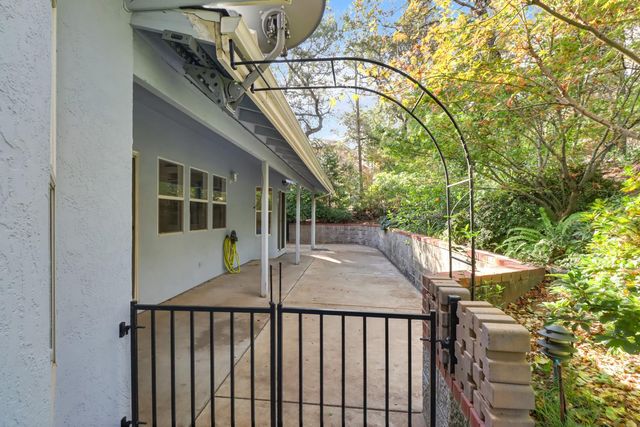 3058 Ridgeview Dr, El Dorado Hills, CA 95762