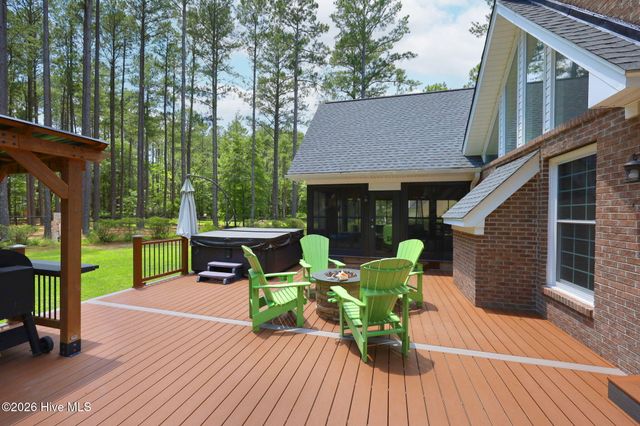 211 Channel Run, Washington, NC 27889