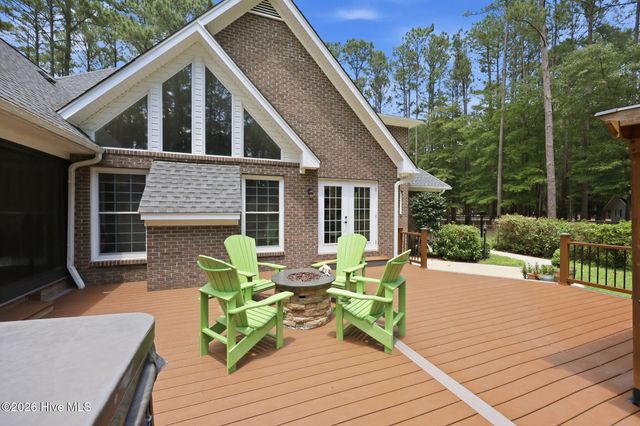 211 Channel Run, Washington, NC 27889