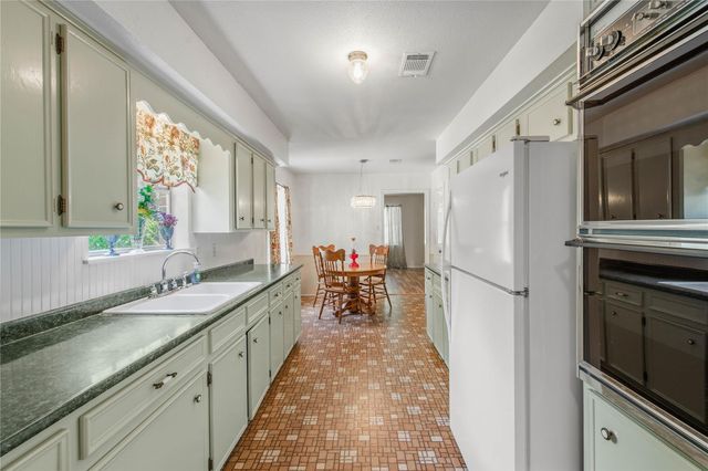 19023 Lakeshire Street, Humble, TX 77346