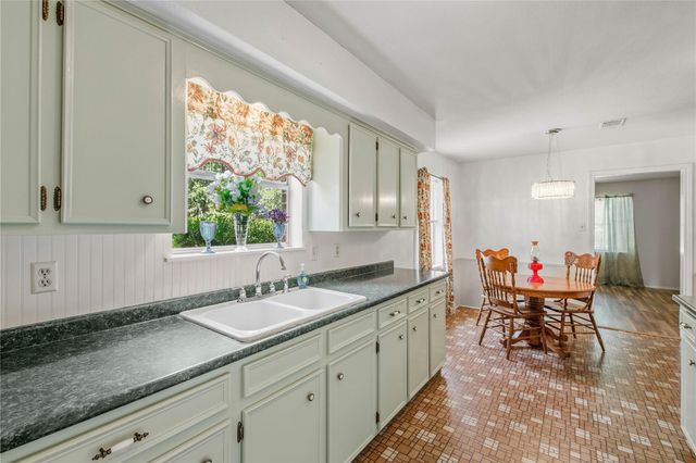 19023 Lakeshire Street, Humble, TX 77346