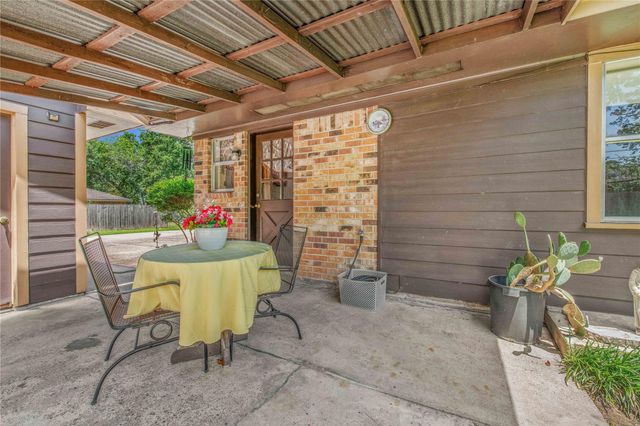 19023 Lakeshire Street, Humble, TX 77346