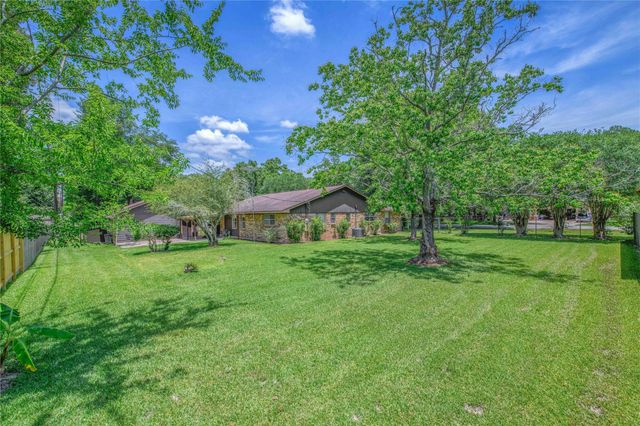19023 Lakeshire Street, Humble, TX 77346