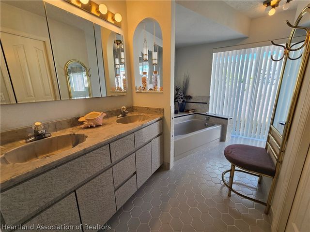 134 Bonnie Road NW, Lake Placid, FL 33852