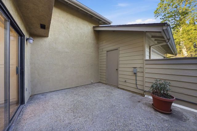 10450 Ridgewater Ln, San Diego, CA 92131