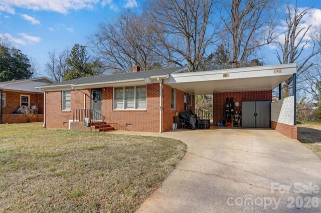 109 9th Street SE, Conover, NC 28613