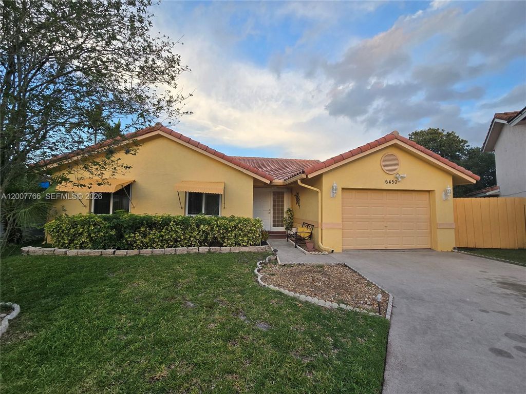 6450 SW 13th St, Plantation, FL 33317