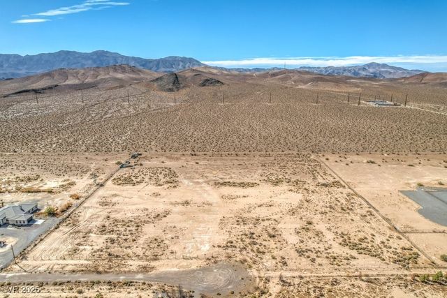 1300 Equestrian Court, Pahrump, NV 89048