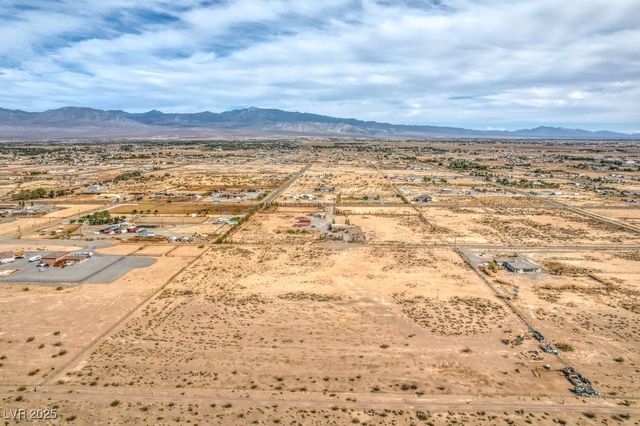 1300 Equestrian Court, Pahrump, NV 89048