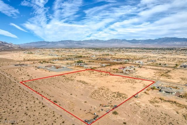 1300 Equestrian Court, Pahrump, NV 89048