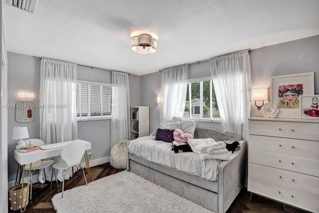 2080 NE 65th St, Fort Lauderdale, FL 33308