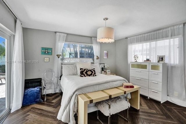 2080 NE 65th St, Fort Lauderdale, FL 33308