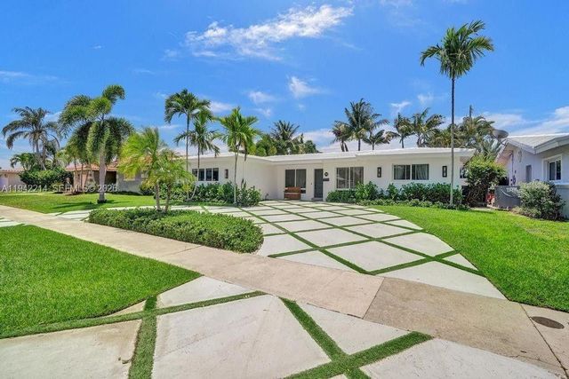 2080 NE 65th St, Fort Lauderdale, FL 33308