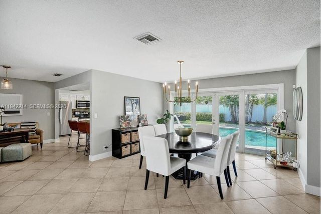 2080 NE 65th St, Fort Lauderdale, FL 33308