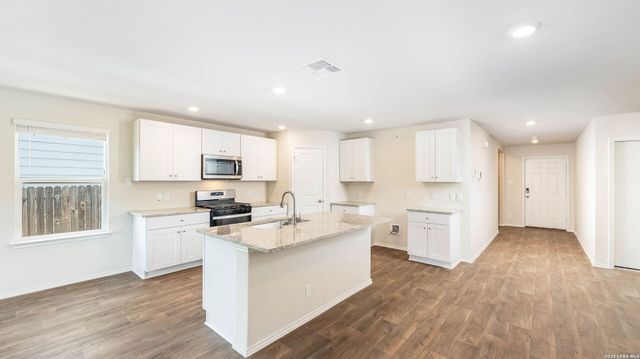 5115 GREYWACKE TRL, San Antonio, TX 78253