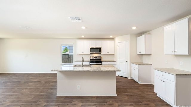 5115 GREYWACKE TRL, San Antonio, TX 78253