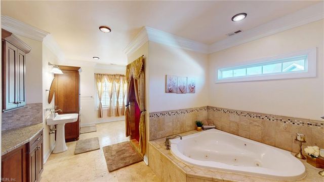 2828 Garland Atwater Jr CT, Virginia Beach, VA 23456