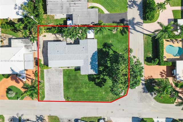 277 Miramar Ave, Lauderdale By The Sea, FL 33308