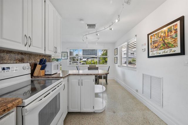 277 Miramar Ave, Lauderdale By The Sea, FL 33308