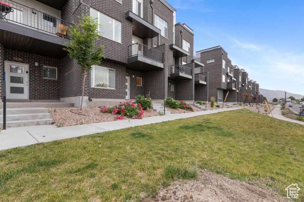 5516 W VICTORY LAP CT, West Valley City, UT 84120