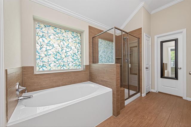 1638 Chart Drive, Crosby, TX 77532