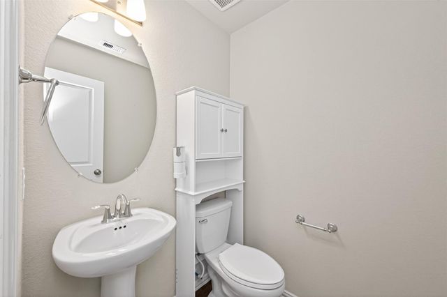 1638 Chart Drive, Crosby, TX 77532