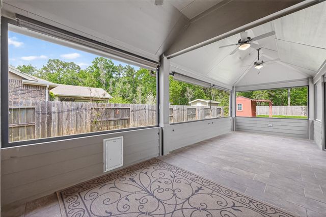 1638 Chart Drive, Crosby, TX 77532