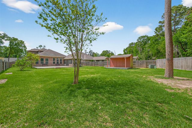 1638 Chart Drive, Crosby, TX 77532