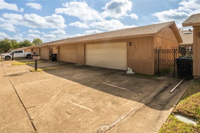 2618 Woodrow Boulevard, Greenville, TX 75402