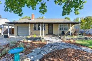2355 Hooke Way, Sacramento, CA 95822