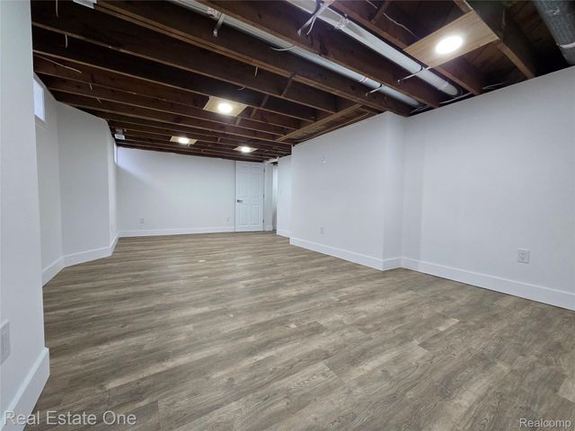 953 Kings Highway, Lincoln Park, MI 48146