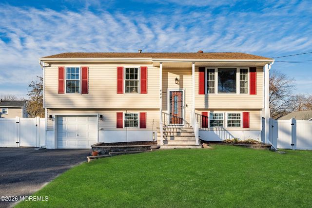 636 Hill Road, Toms River, NJ 08753