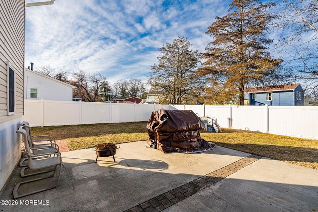 636 Hill Road, Toms River, NJ 08753