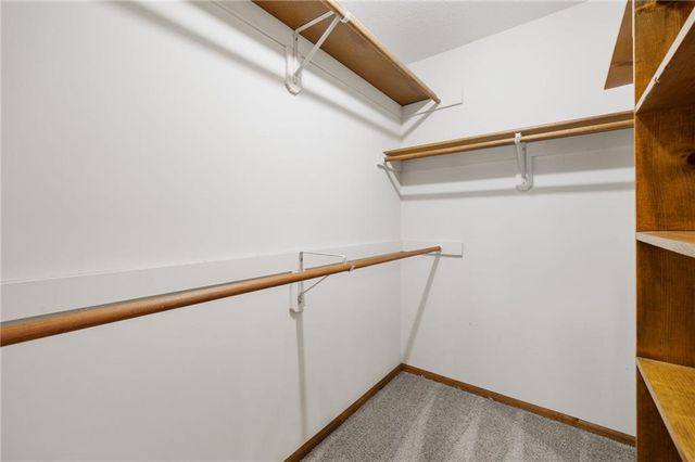 1008 Remington Court, Lee's Summit, MO 64086