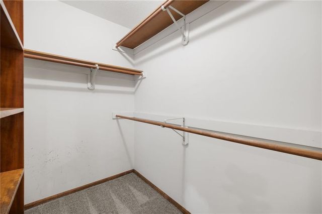 1008 Remington Court, Lee's Summit, MO 64086