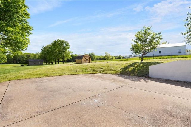 1008 Remington Court, Lee's Summit, MO 64086
