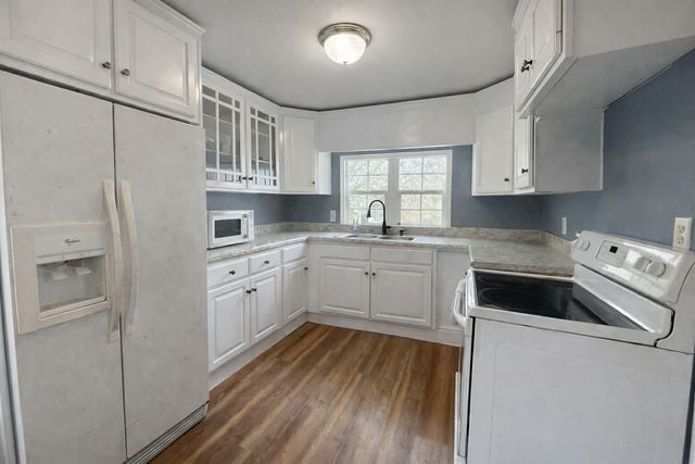 712 Henderson Avenue, Rossville, GA 30741