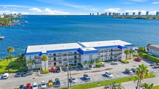 400 Wilma Circle 108, Riviera Beach, FL 33404