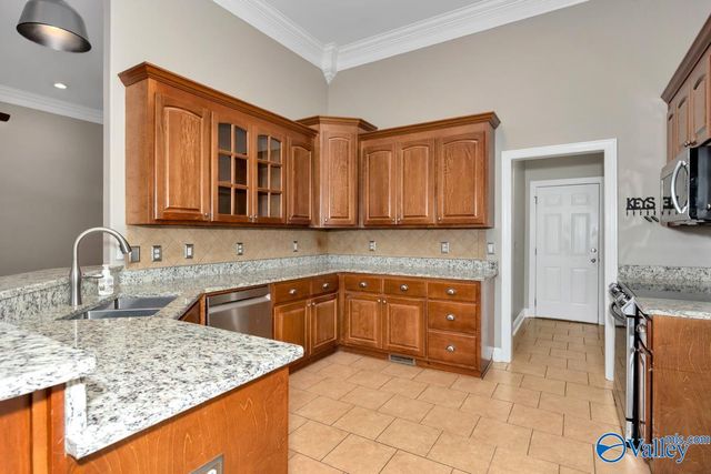 7500 Old Valley Point, Owens Cross Roads, AL 35763