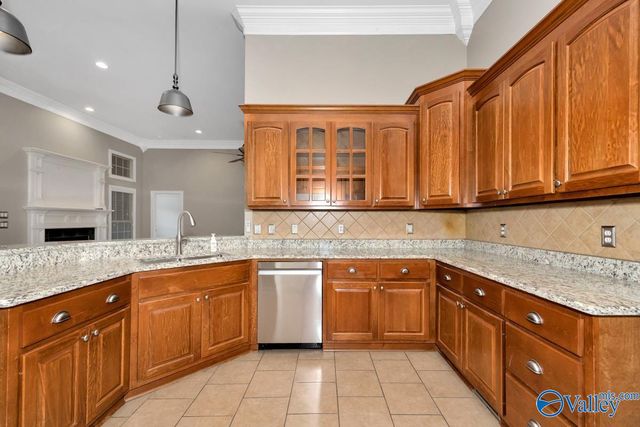 7500 Old Valley Point, Owens Cross Roads, AL 35763