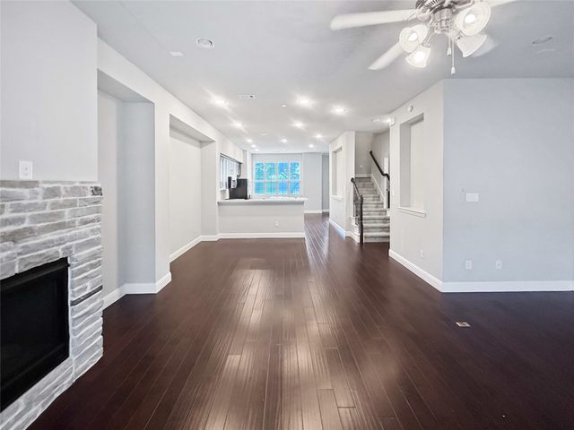 573 W Royal Lane, Irving, TX 75039