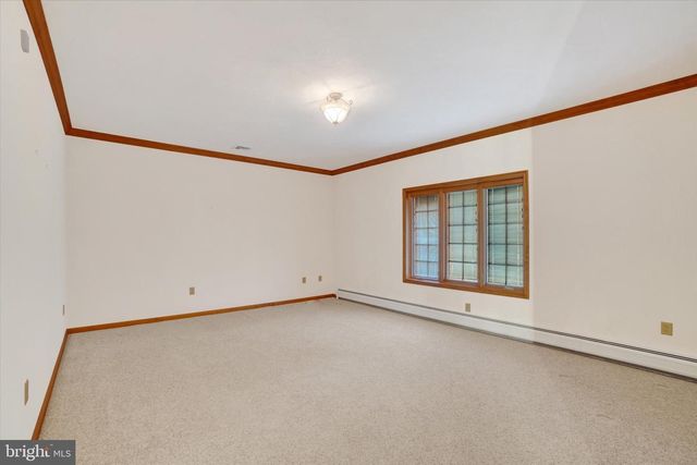 1100 MILLCREEK RD, York, PA 17404