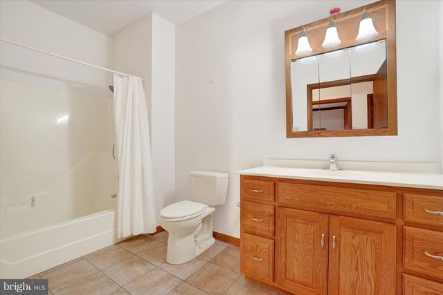 1100 MILLCREEK RD, York, PA 17404