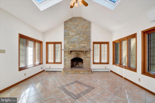 1100 MILLCREEK RD, York, PA 17404