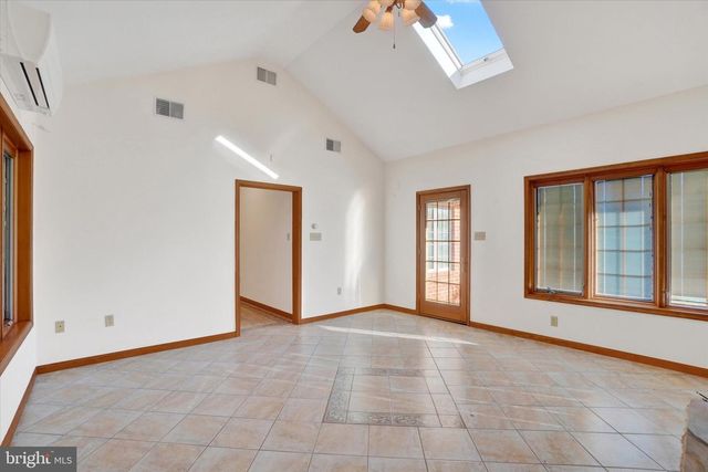 1100 MILLCREEK RD, York, PA 17404