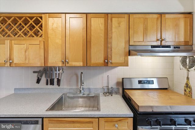 6505 LOCH HILL CT, Baltimore, MD 21239
