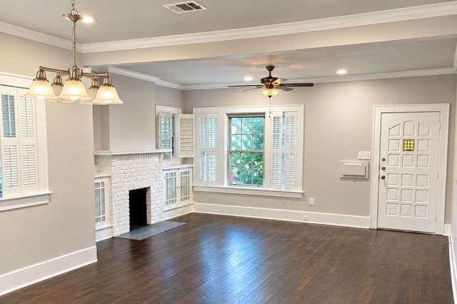 956 E Ramsey Avenue, Fort Worth, TX 76104