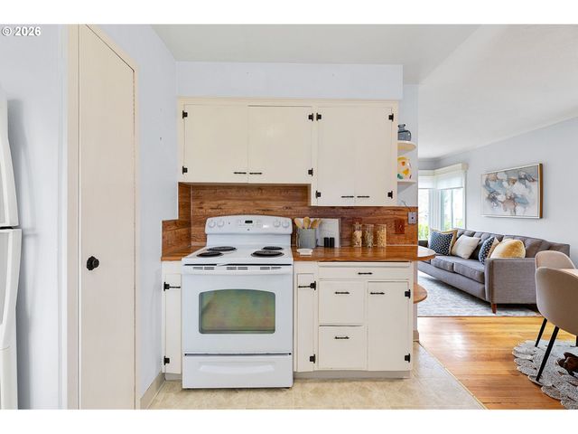 4422 Se 50TH Ave, Portland, OR 97206